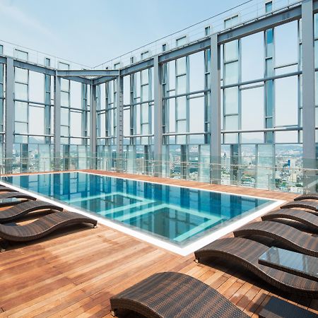 Novotel Ambassador Seoul Dongdaemun Hotels & Residences Экстерьер фото