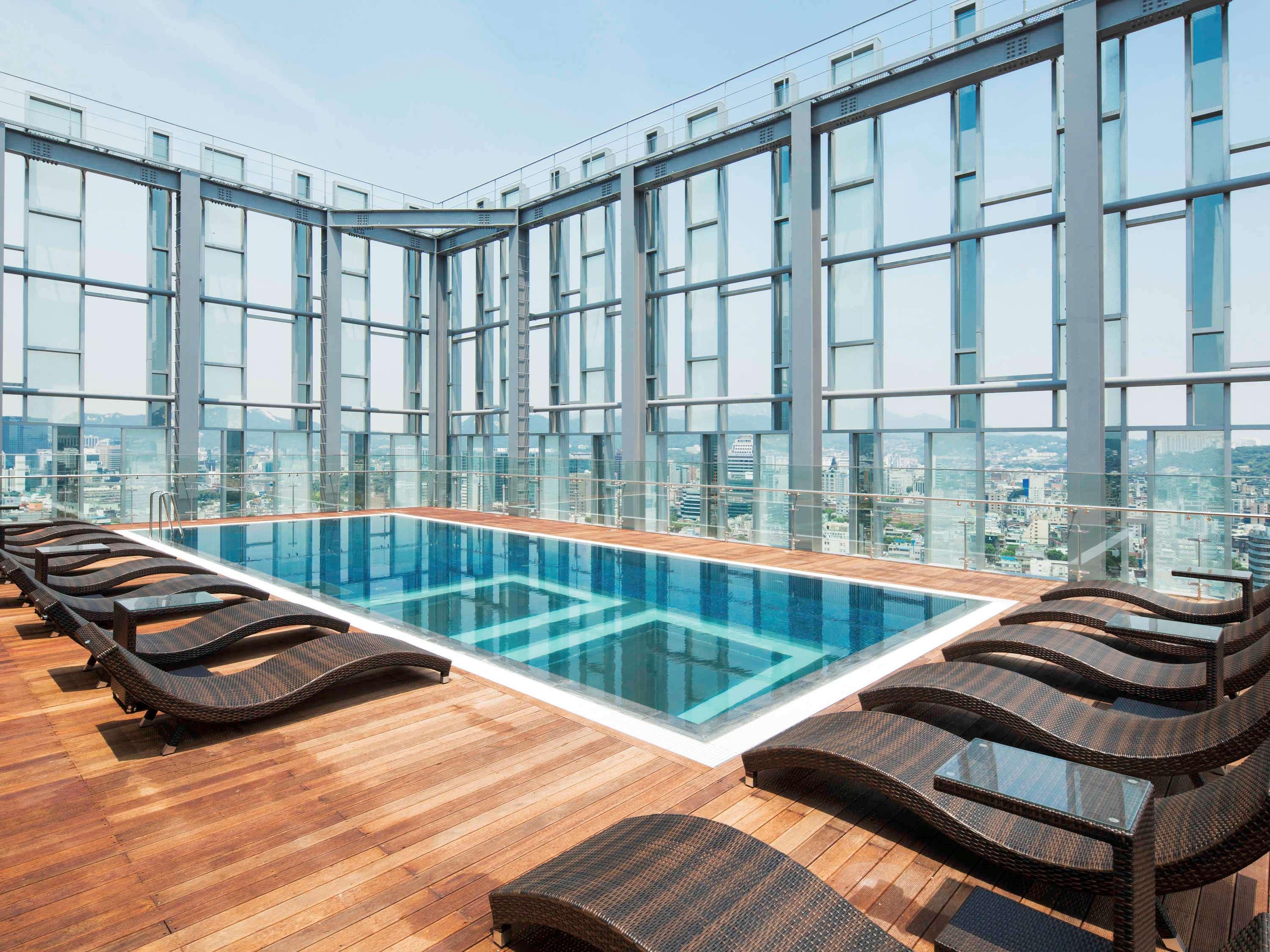 Novotel Ambassador Seoul Dongdaemun Hotels & Residences Экстерьер фото