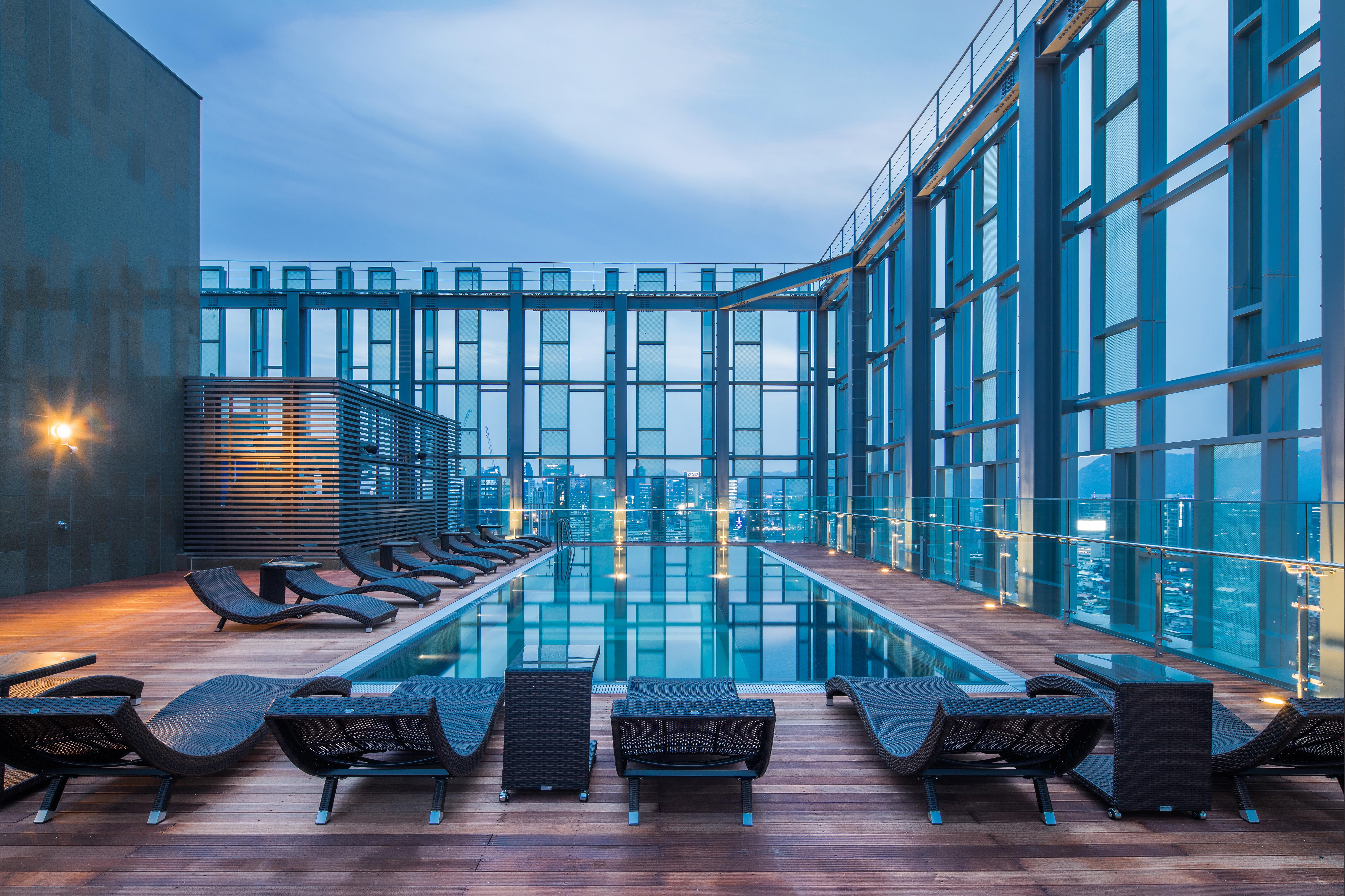 Novotel Ambassador Seoul Dongdaemun Hotels & Residences Экстерьер фото